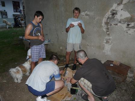 ...podľa návodu by sa malo teraz škrtnúť zápalkou...